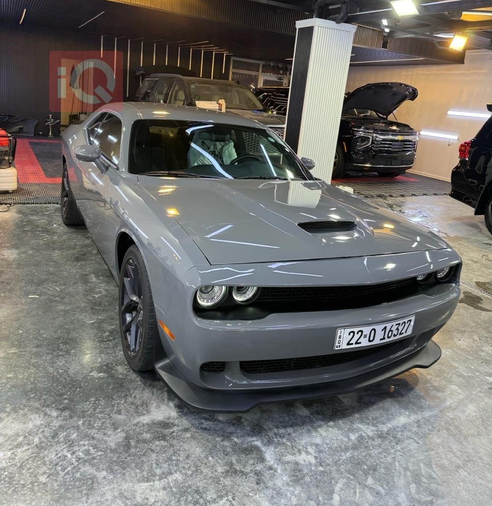 Dodge Challenger